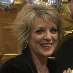 Meet your Posher, Gena